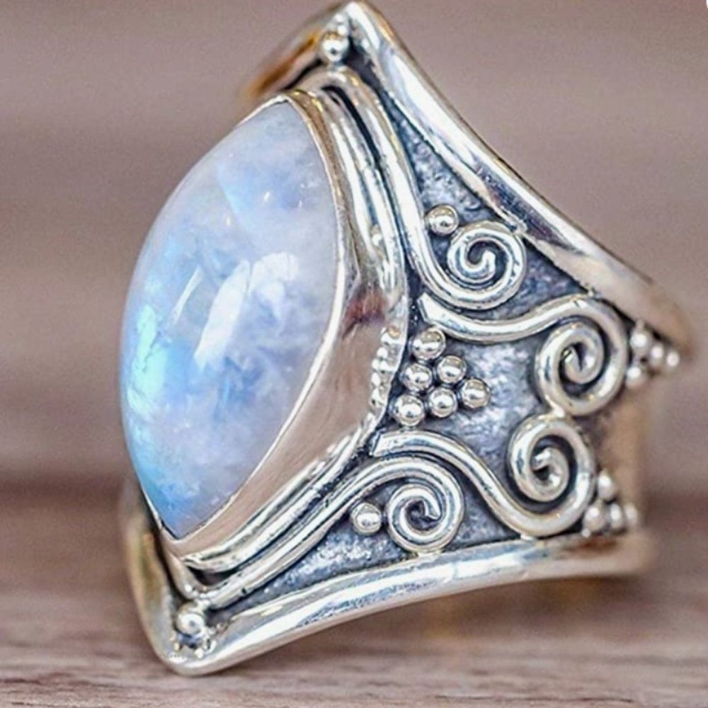 Sterling Silver Ring (925) Moonstone Size 9